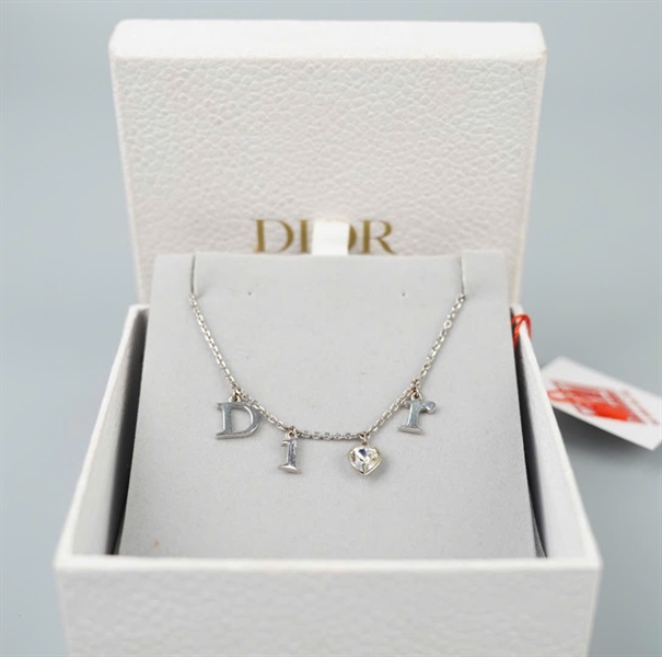 Dây chuyền Dior logo bạc KG +