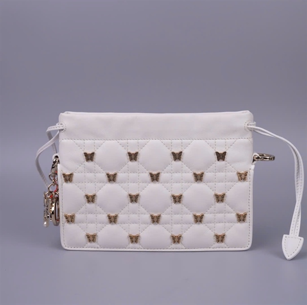 Túi Dior trắng đính charm bướm (56-MA0293) 2 strap sz19 (HC) +