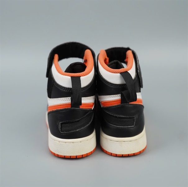 Giày Nike trắng đen phối cam sz36 KG +