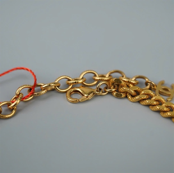 Vòng cổ Chanel logo vàng KG +