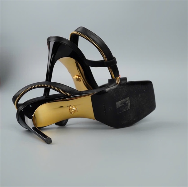 Giày Versace đen đế 9p sz37 KG +