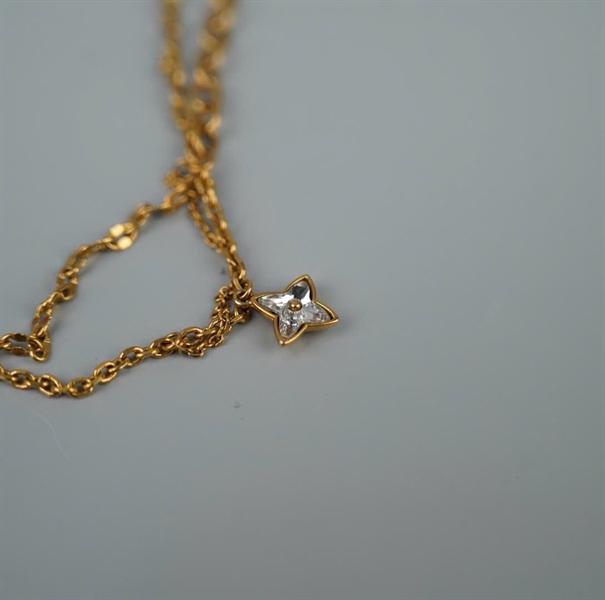 Vòng tay LV vàng KG +