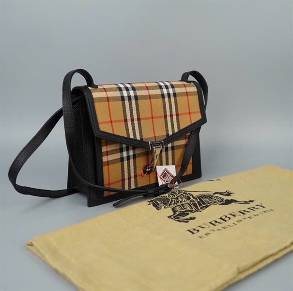 Túi BBR sọc vàng viền đen sz24 +