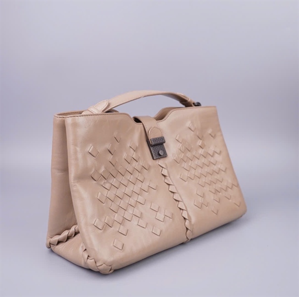 Túi Bottega màu nude sz30 KG+