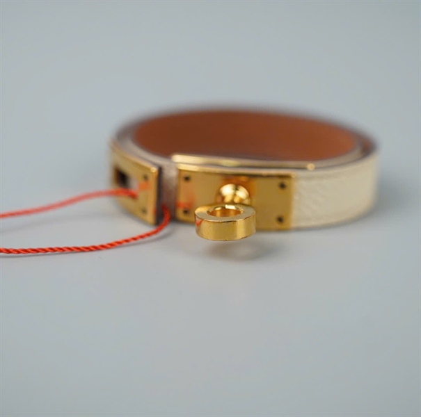 Vòng tay Hermes trắng KG +