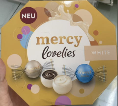 Kẹo socola mercy lovelies 150g xanh, vàng T60