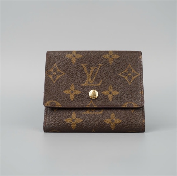 Ví LV hoa nâu gập 3 +