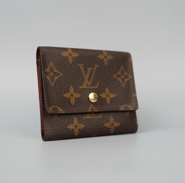 Ví LV hoa nâu gập 3 +