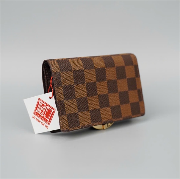 Ví LV ô vuông nâu gập 2 +