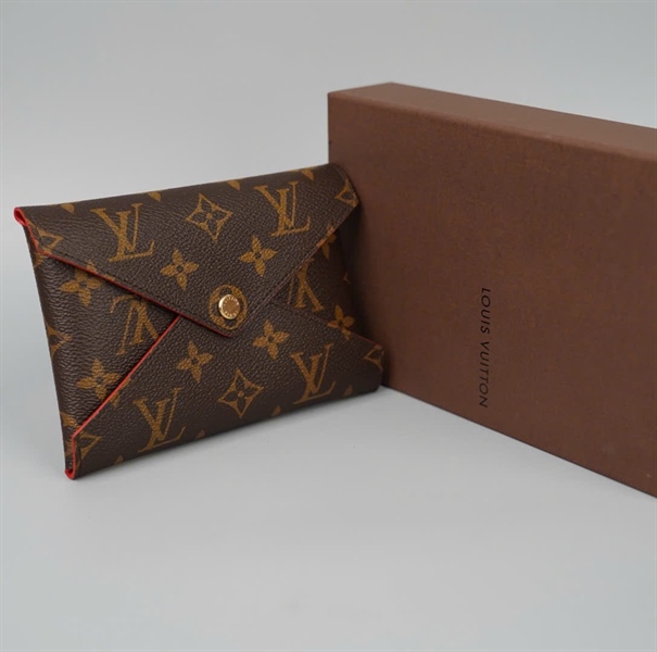 Ví LV bao thư hoa nâu +