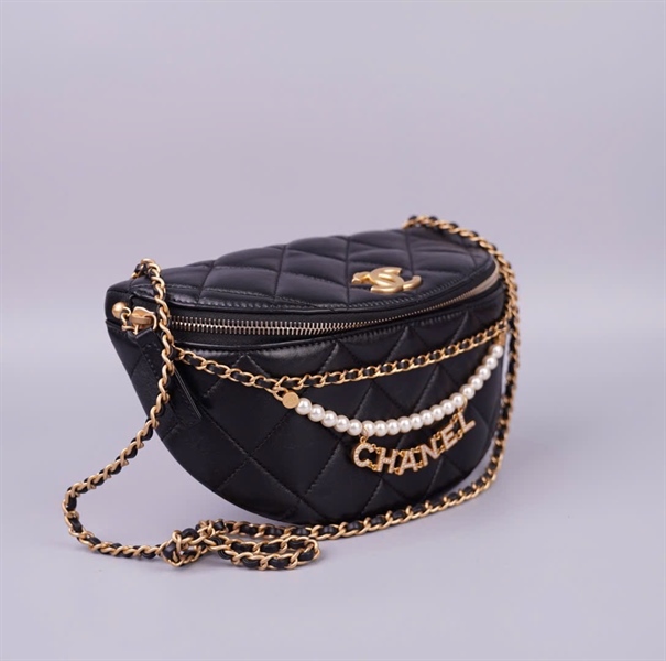 Túi Chanel Bumbag đen dây ngọc trai (JT272PGK) sz17 ( miệng 23cm) +