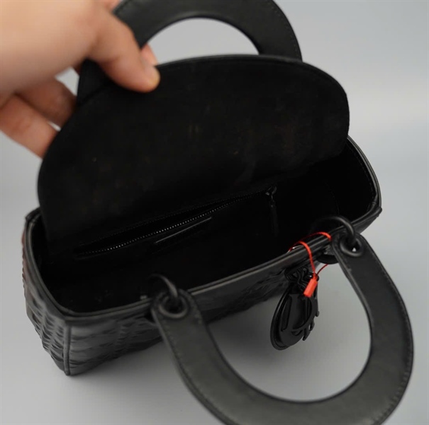 Túi Dior Lady đen kim cương (29-MA-0232) szS (BMC) KG+