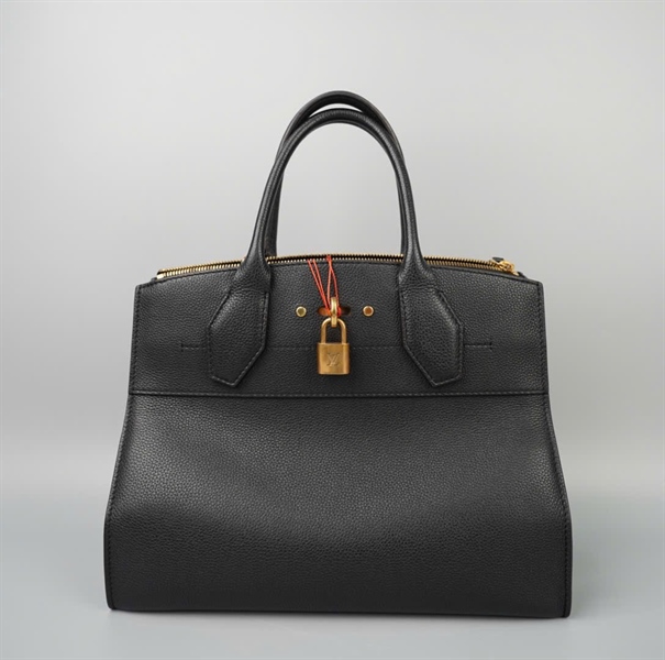 Túi LV Petit màu đen (NZ0147) kèm ổ khóa + 1 chìa sz31 KG+