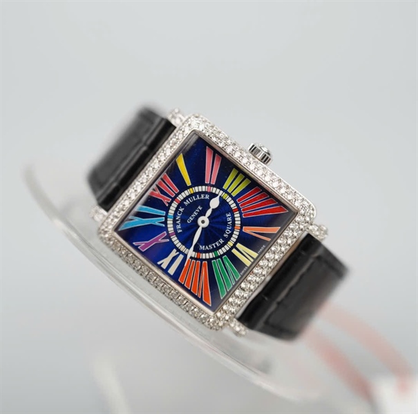 Đồng hồ Franck Muller mặt vuông viền đính đá màu xanh (no176) sz28 (HC) KG+