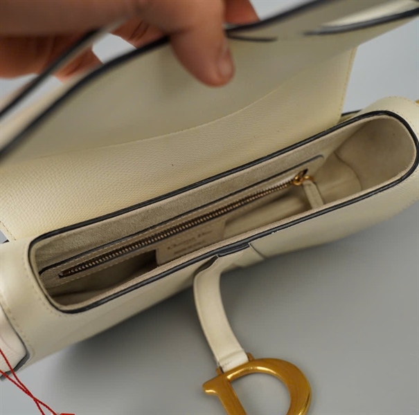 Túi Dior Saddle trắng (01-RU-0129) sz24 KG+