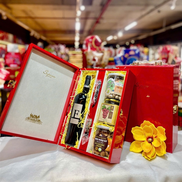 HỘP THỊNH KHỞI 2