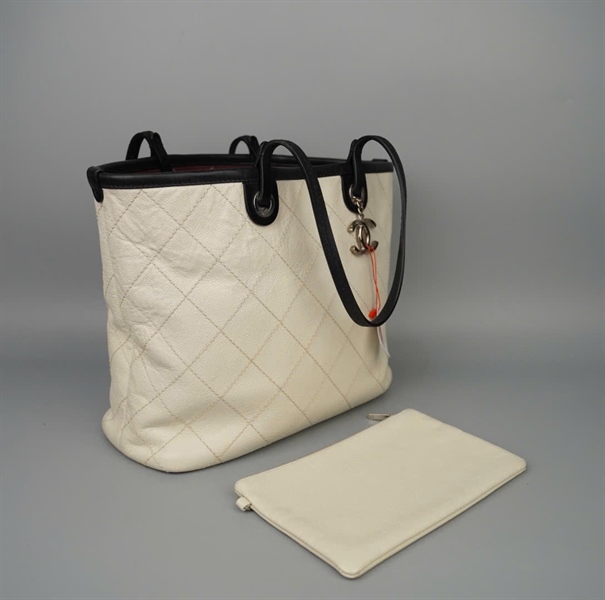 Túi Chanel Tote trắng kèm ví (19107140) sz34 (BMC) KG+