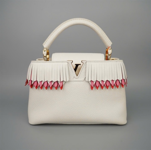 Túi LV Capu trắng tua rua (AH3177) sz26 (BMC) KG+