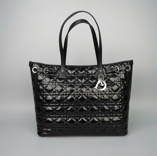 Túi Dior tote màu đen bóng có lót form (01-BO-1100) sz34 KG+