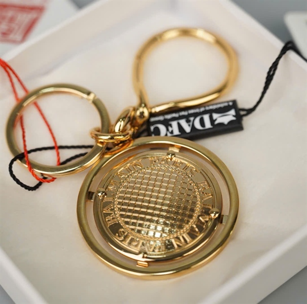 Charm Balmain tròn màu vàng +