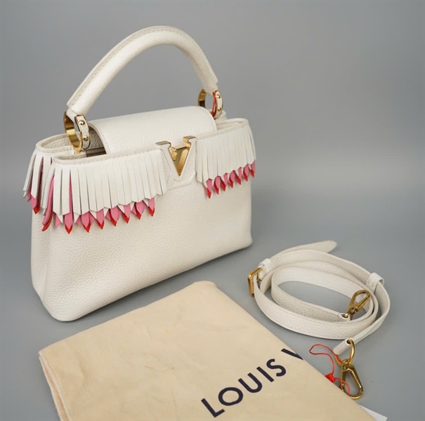 Túi LV Capu trắng tua rua (AH3177) sz26 (BMC) KG+