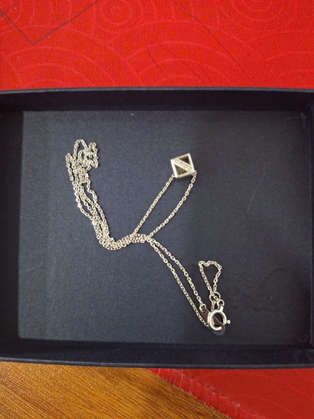 Dây chuyền BBR mặt vuông đính đá KG+