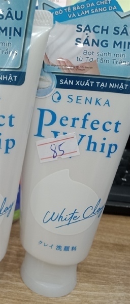 Sữa rửa mặt Senka đất sét trắng