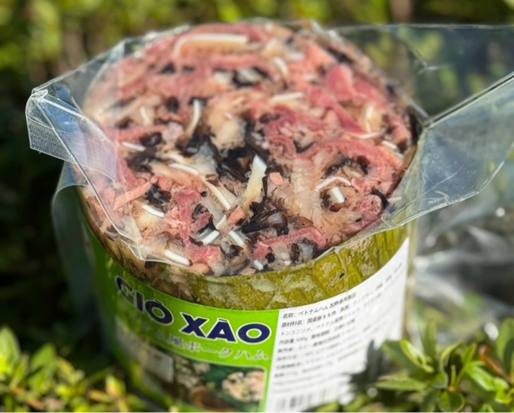 Giò Xào Lá Chuối