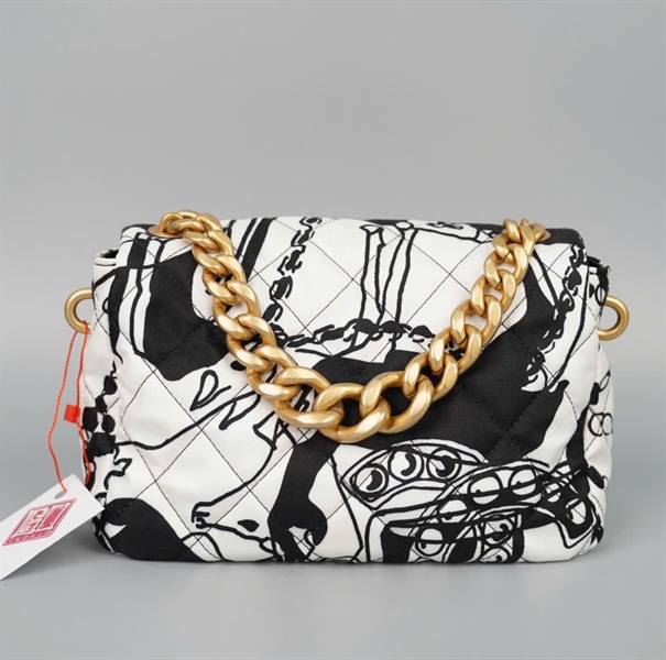 Túi Chanel trắng phối đen (E35PGL7E) sz19 (HC)+