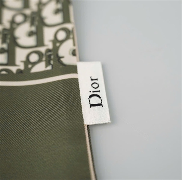 Khăn Dior xanh lá (HC)+