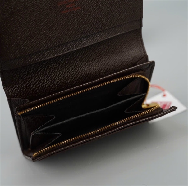 Ví LV ô vuông khóa zip (LT) KG+