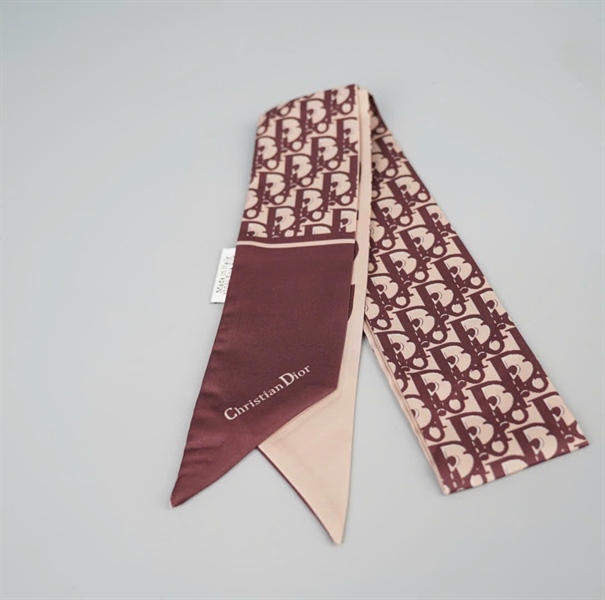 Khăn Dior nâu (HC)+