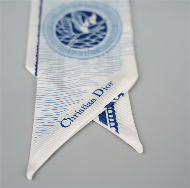 Khăn Dior xanh in hình con cò (HC)+