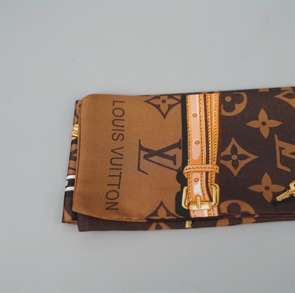 Khăn LV hoa nâu (HC)+