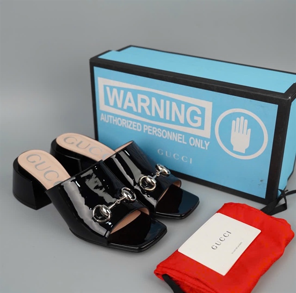 Dép GG đen đế 6p sz38.5 KG+