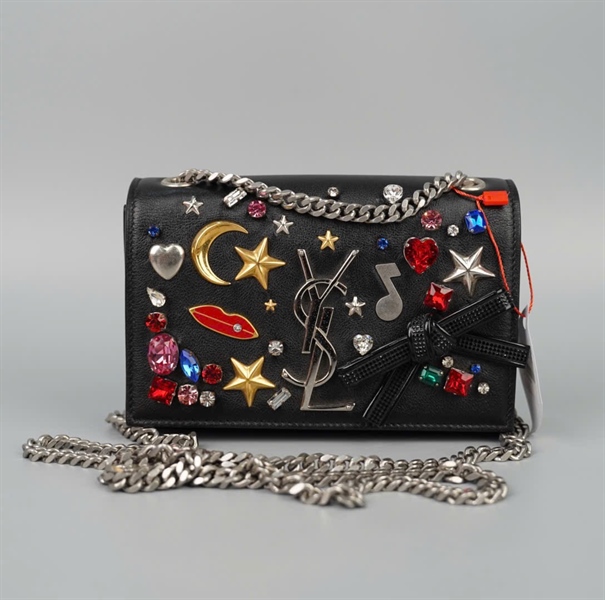 Túi YSL đen đính charm sz17 (HC)+