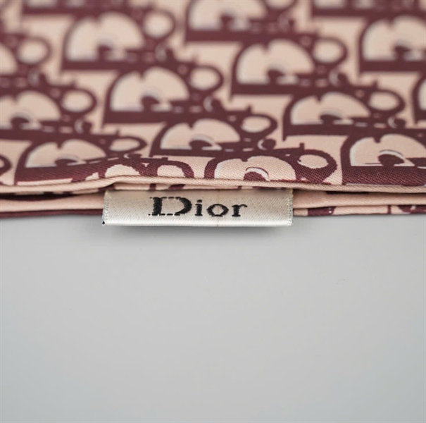 Khăn Dior nâu (HC)+