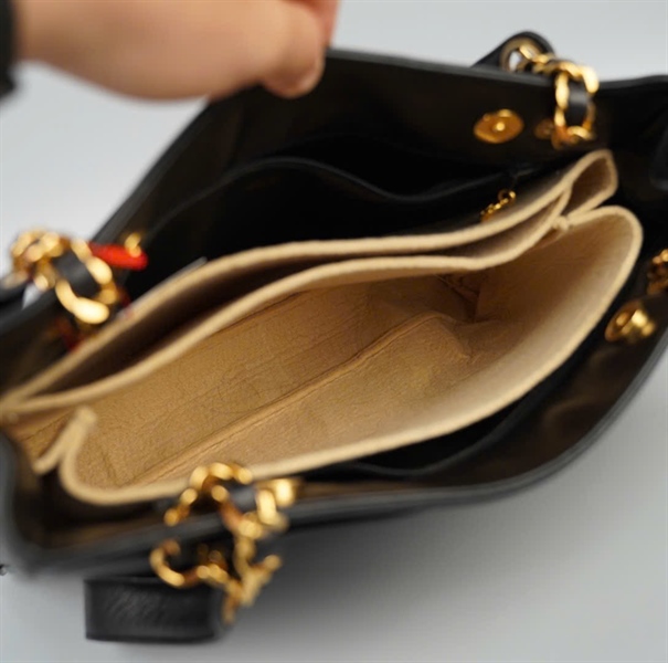 Túi Chanel Tote đen kèm lót form (2449290) sz32 KG+