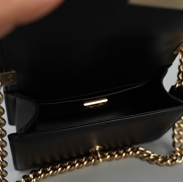Túi Chanel Boy đen đính dây xích (TTU4JCC4) sz20 (HC)+