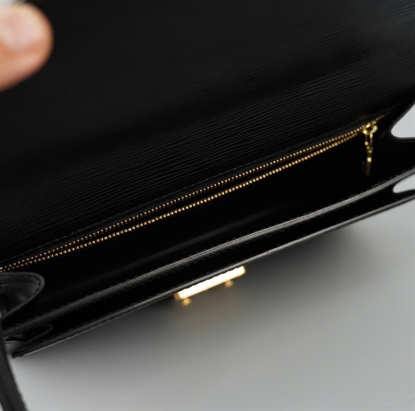 Túi LV Clutch đen (VI0094) sz26 KG+