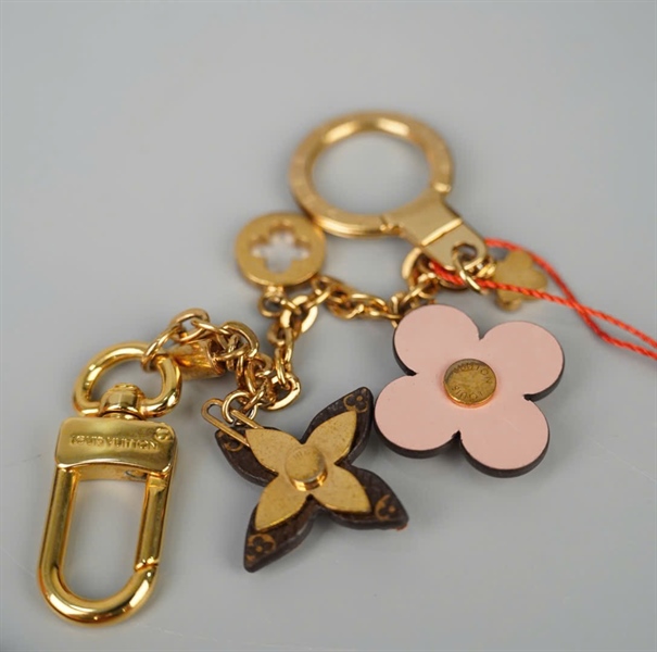 Charm LV 2 bông hoa (LT) KG+