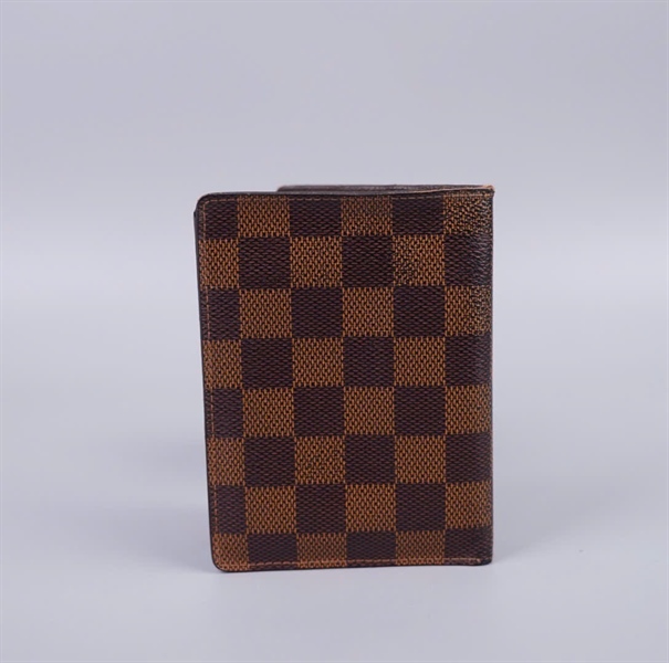 Ví LV ô vuông nâu gập 2 (BQ) KG+