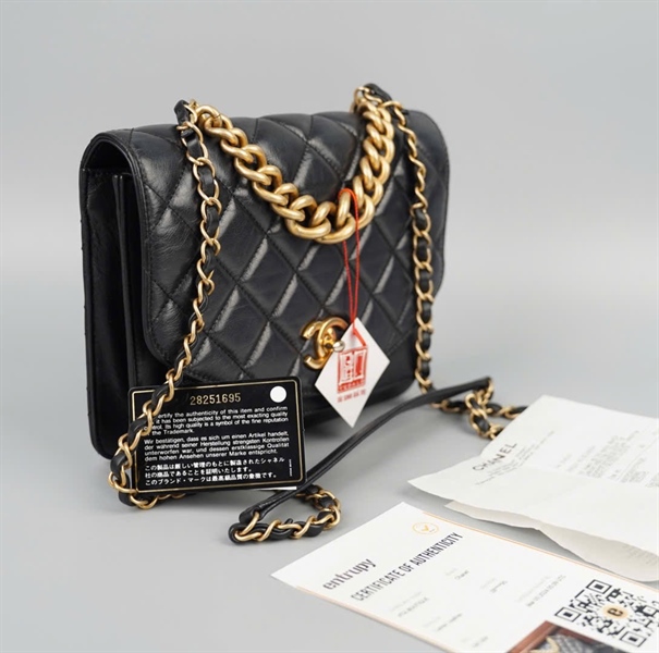 Túi Chanel đen (28251695) sz22 (BQ) KG+