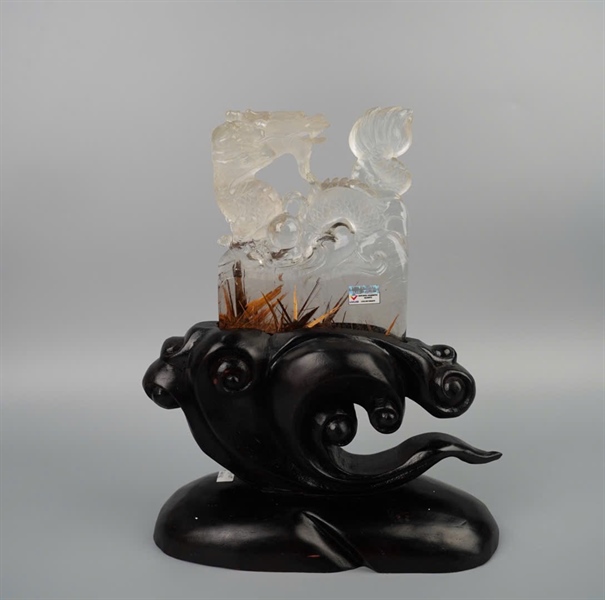 Tác phẩm rồng thạch anh tóc vàng (546674) +