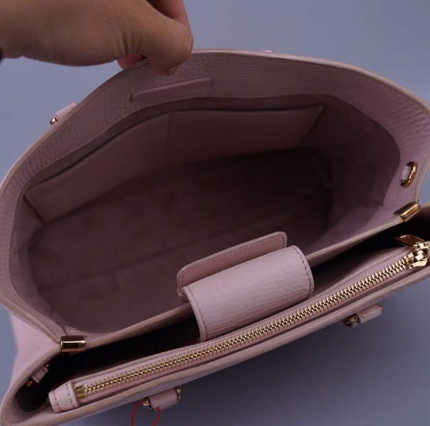 Túi D&G màu hồng nude sz30 KG+