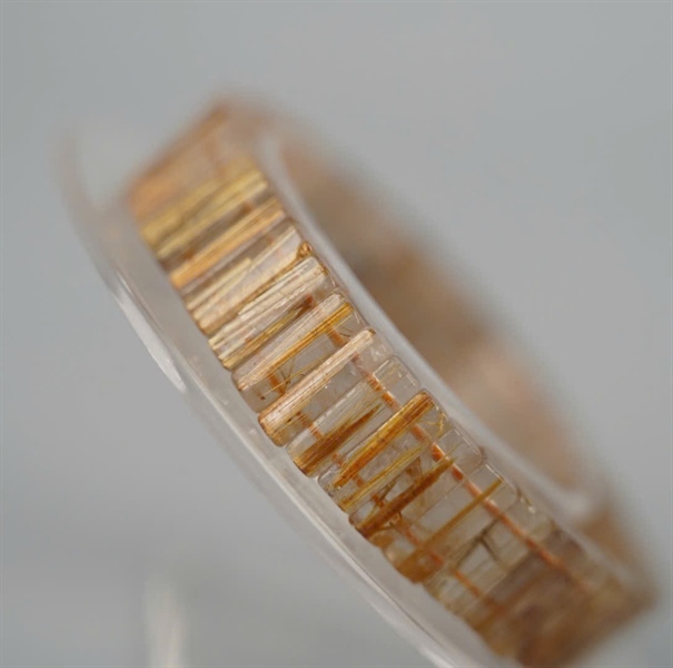 Vòng bản thạch anh tóc vàng +