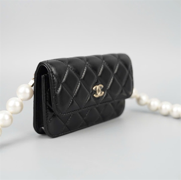 Túi Chanel đen dây trân châu (30676470) sz15 (BQ) KG+