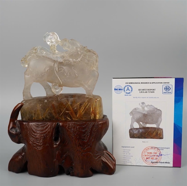 Tác phẩm cụ kỳ lân thạch anh tóc vàng (737699) +