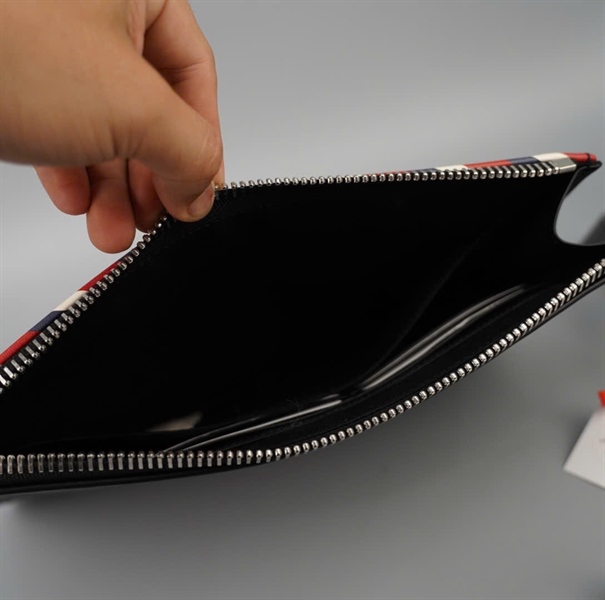 Túi GG Clutch màu đen tiger sz30 KG+