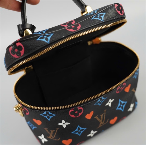 Túi LV cốp đen hoa nhiều màu kèm ổ+ chìa sz18 (HC)+